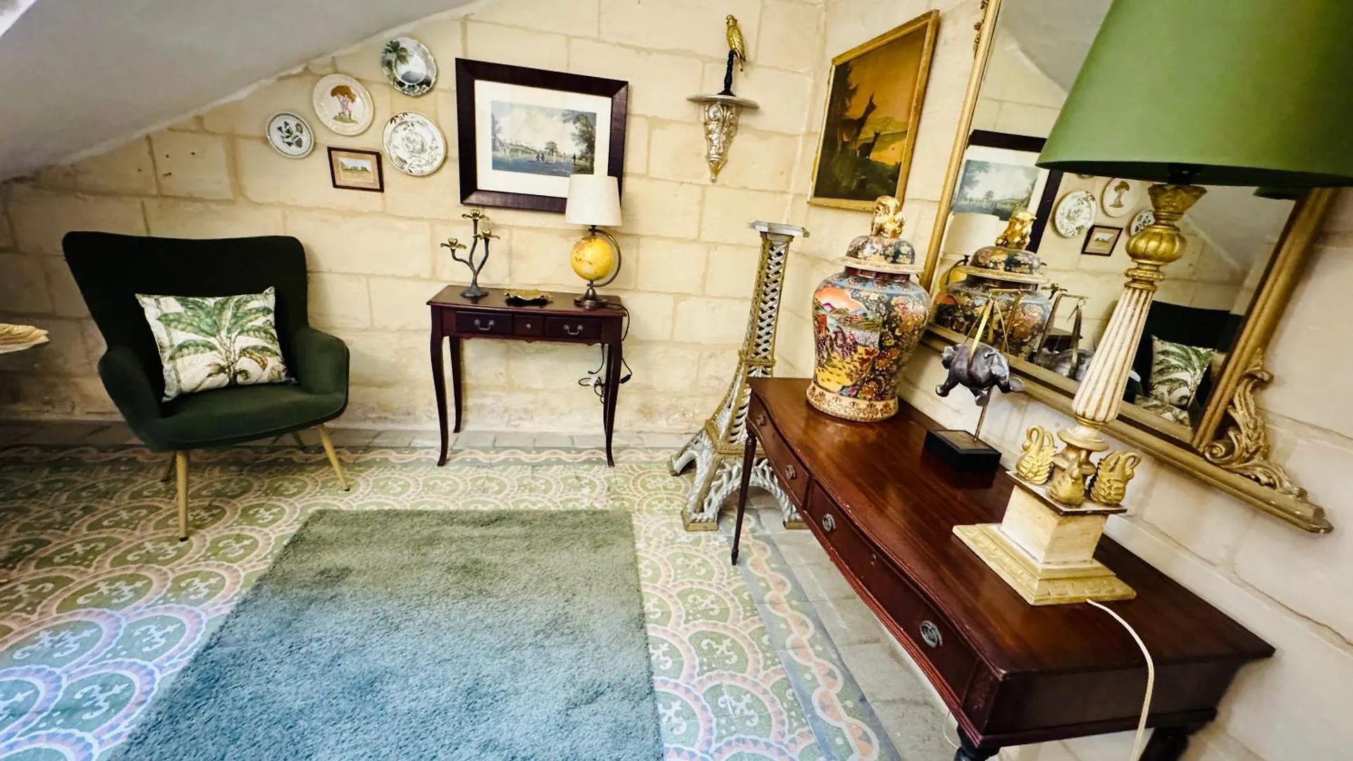 Stylish Boutique Duplex Apartment Home - Green - 2 Large Double Bedrooms With Ensuite Bathrooms Msida