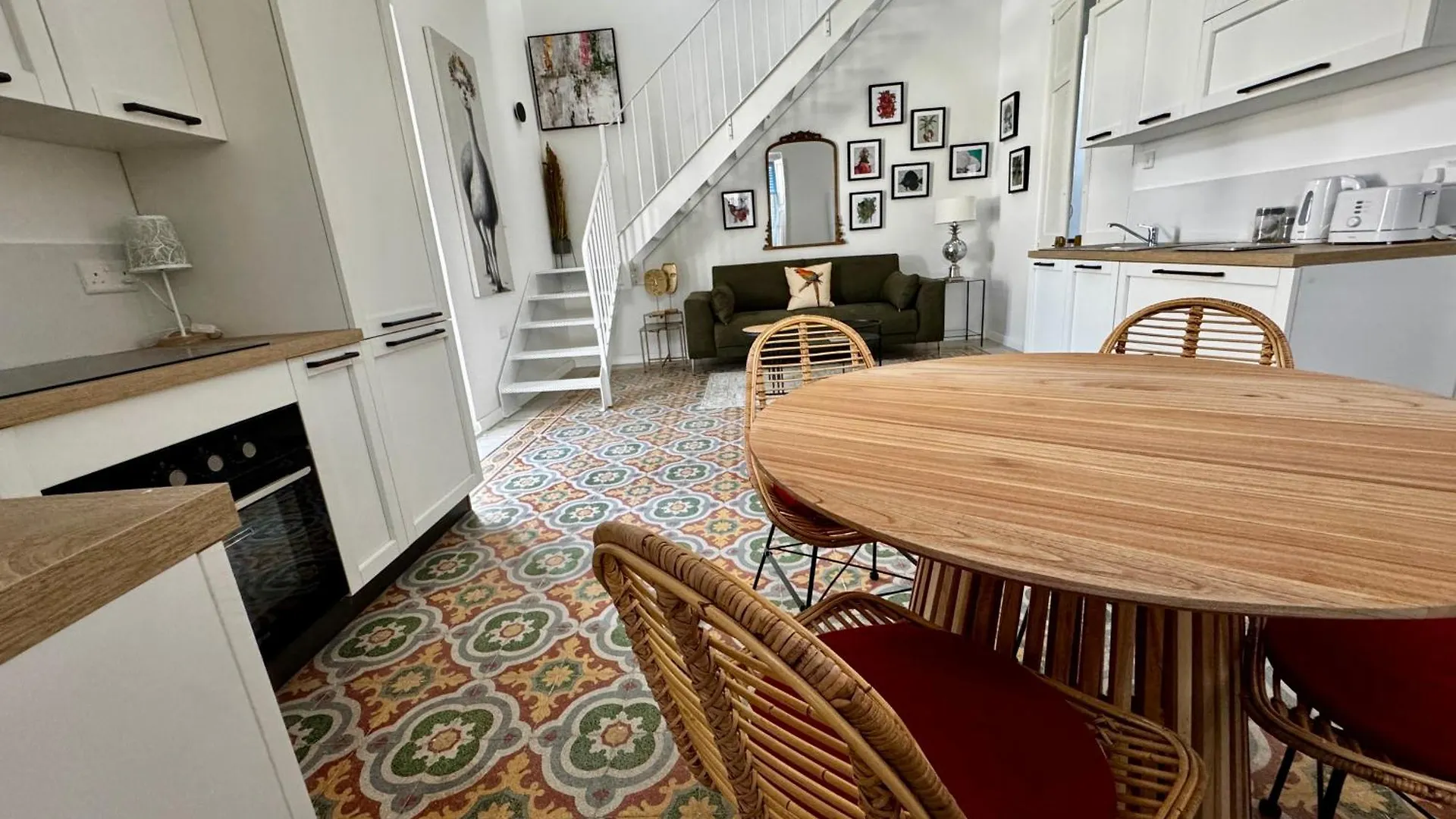 Stylish Boutique Duplex Apartment Home - Green - 2 Large Double Bedrooms With Ensuite Bathrooms Msida 0*,