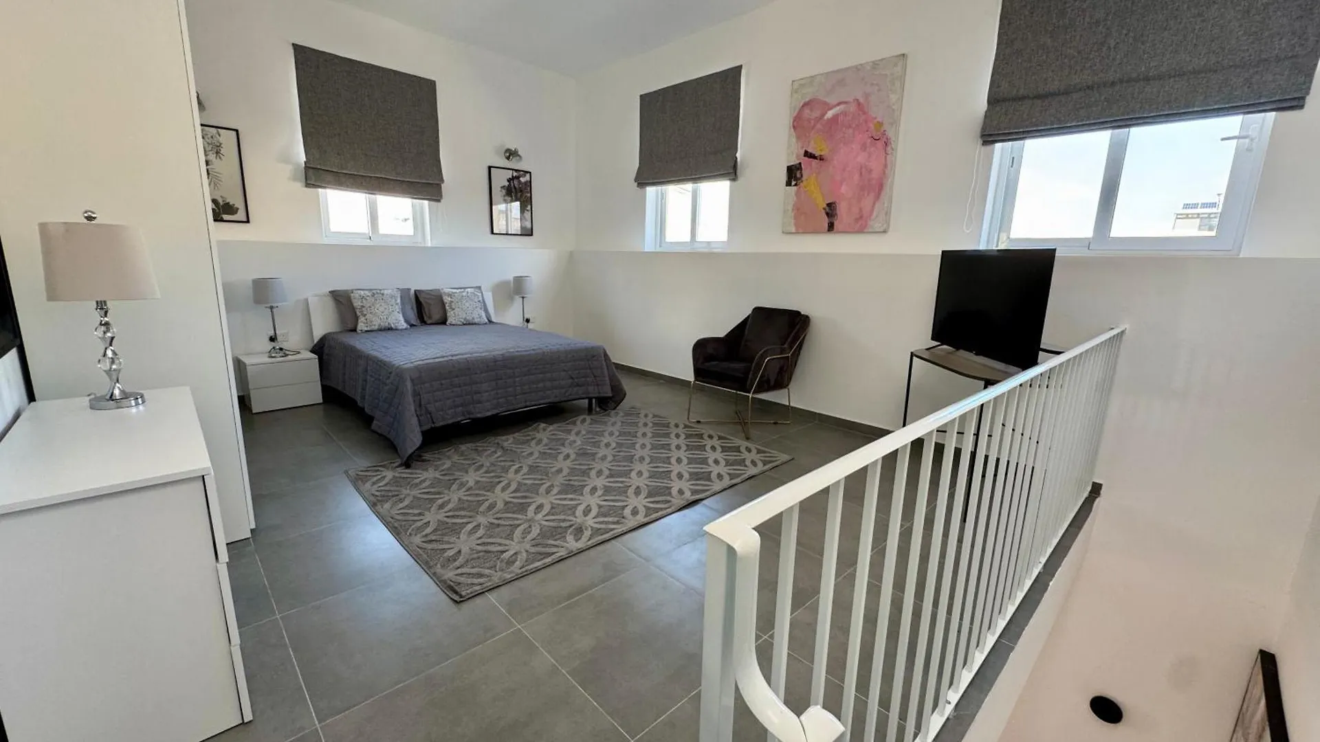 Stylish Boutique Duplex Apartment Home - Green - 2 Large Double Bedrooms With Ensuite Bathrooms Msida