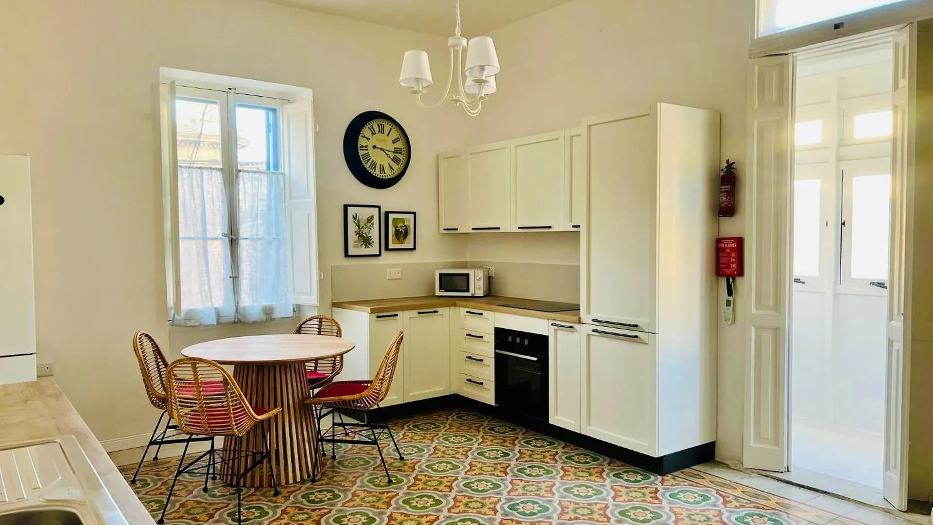Stylish Boutique Duplex Apartment Home - Green - 2 Large Double Bedrooms With Ensuite Bathrooms Msida Malta